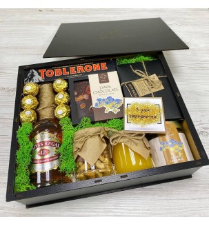 Великий бокс з міцним елітним напоєм №24540