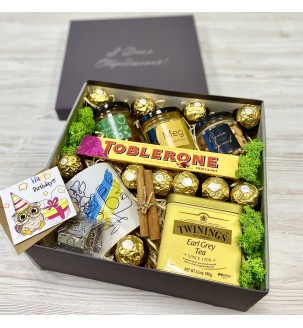 Чай з патріотичною чашкою