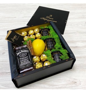 Набор с виски Джек Дениалс и орешками