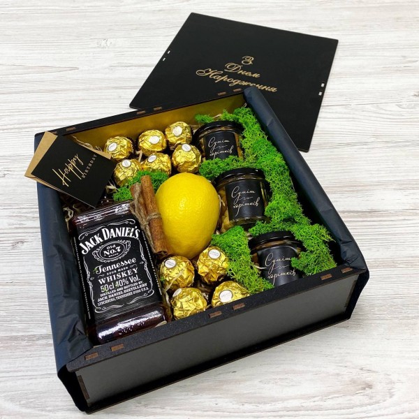 Набір з віскі Джек Деніалс та горішками