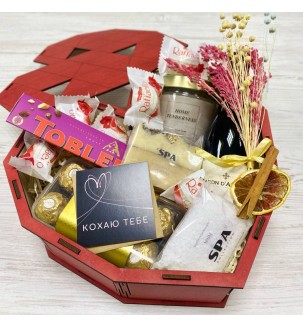 Сердце с бутылочкой вина 250 мл