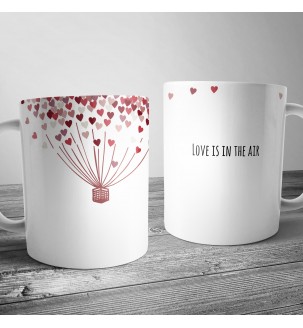 Чашка с принтом "Love is in the air"
