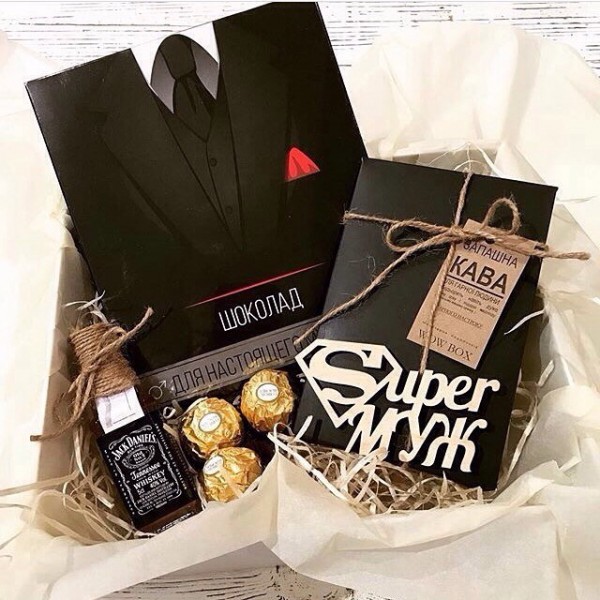 Wow подарки. Подарочные наборы с виски и шоколадом. Подарочный набор с нутеллой. Моделька подарка на новый год. Набор подарочный новогодний тигр цитрус.